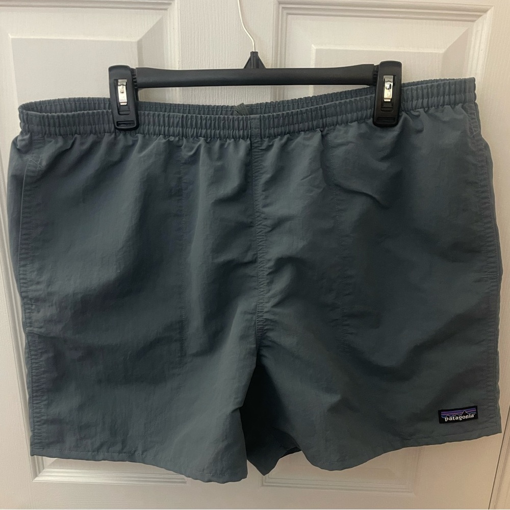 Patagonia Men's Baggies 5in inseam - Dark Gray/Blue
